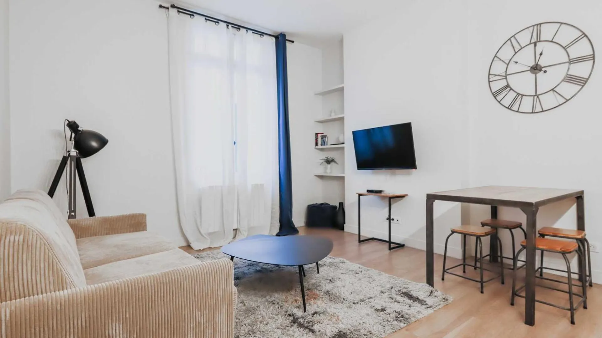 Modern Apartment 1Br- 4P Le Marais Quarter Paris